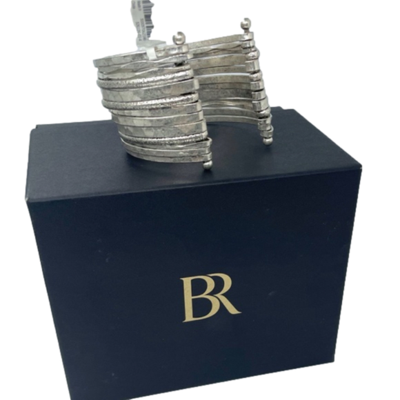 Banana Republic Jewelry - BANANA REPUBLIC NWT Multi Textured Bracelet in silver